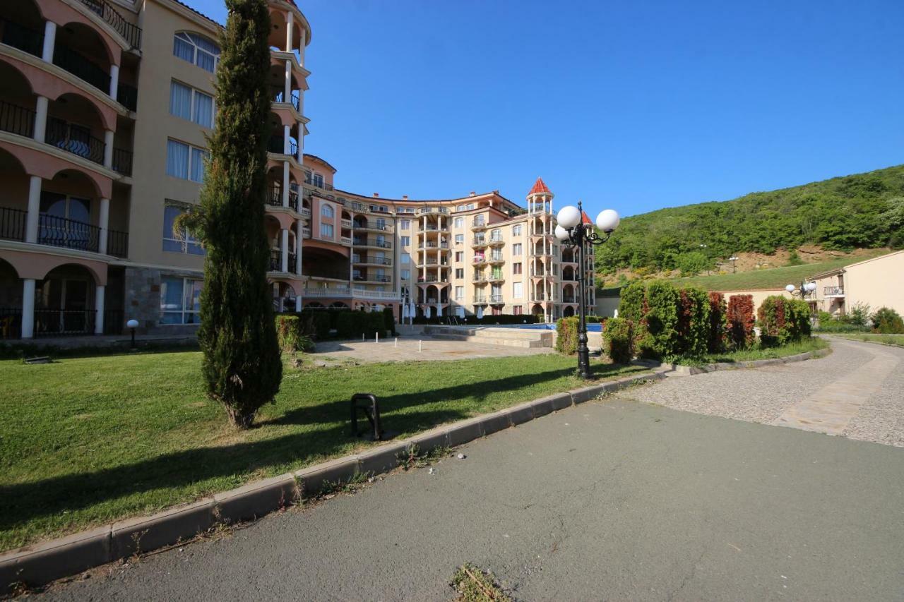 Menada Negresco Apartments Elenite Kültér fotó